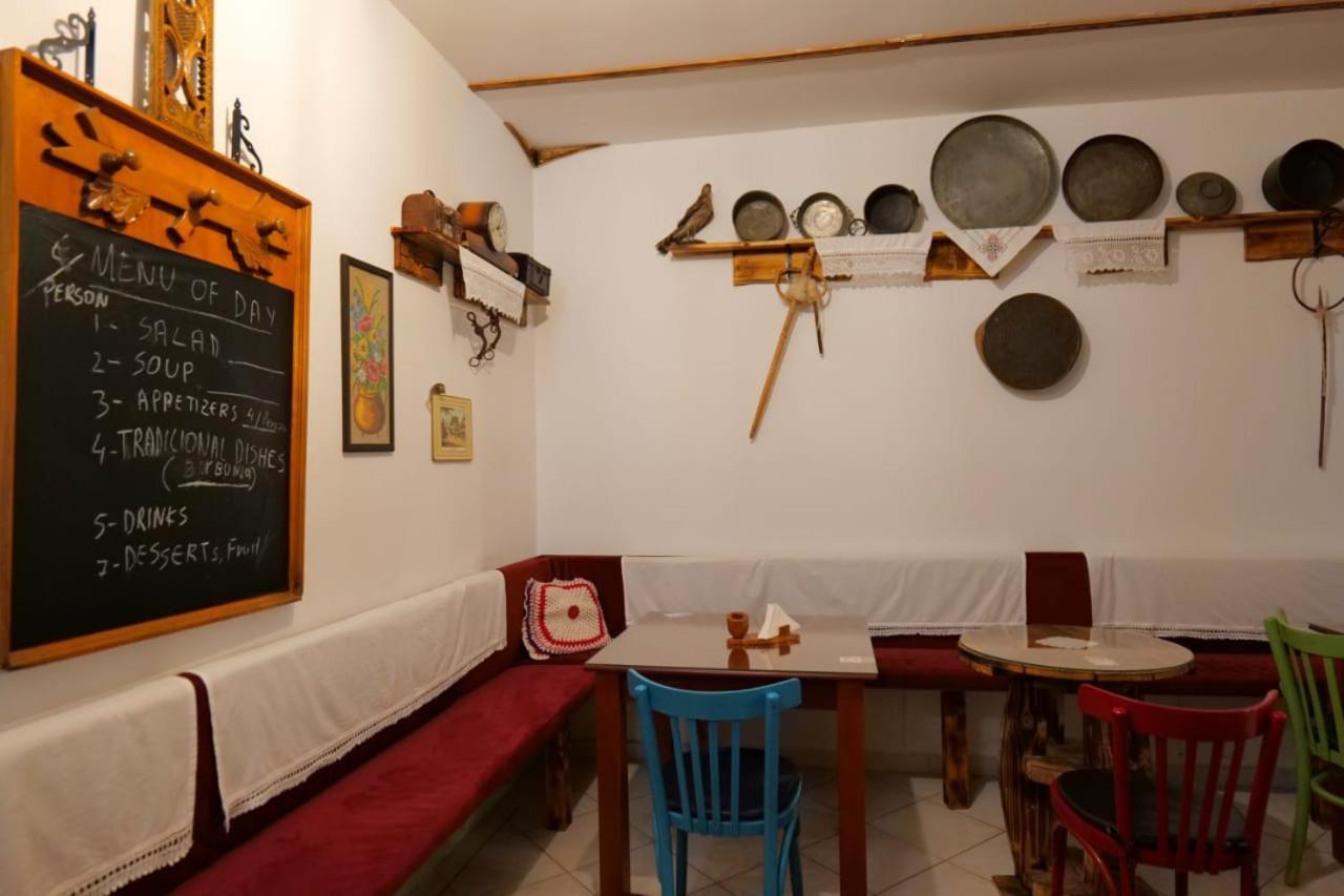 Hotel Veli Saranda Extérieur photo