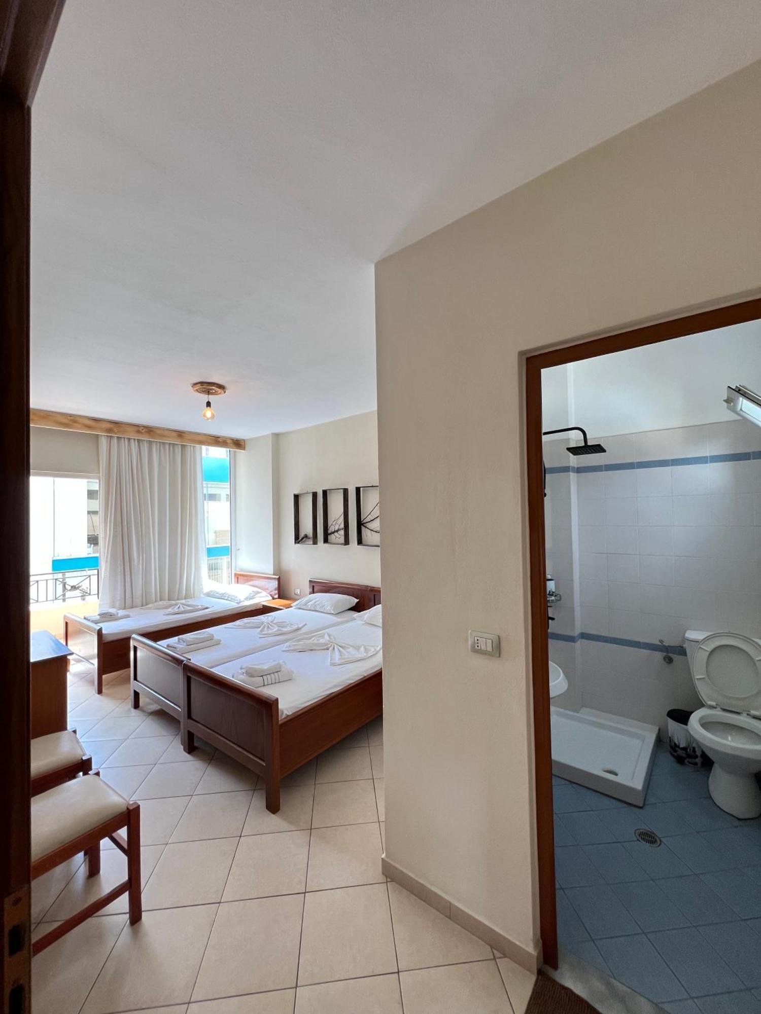 Hotel Veli Saranda Extérieur photo