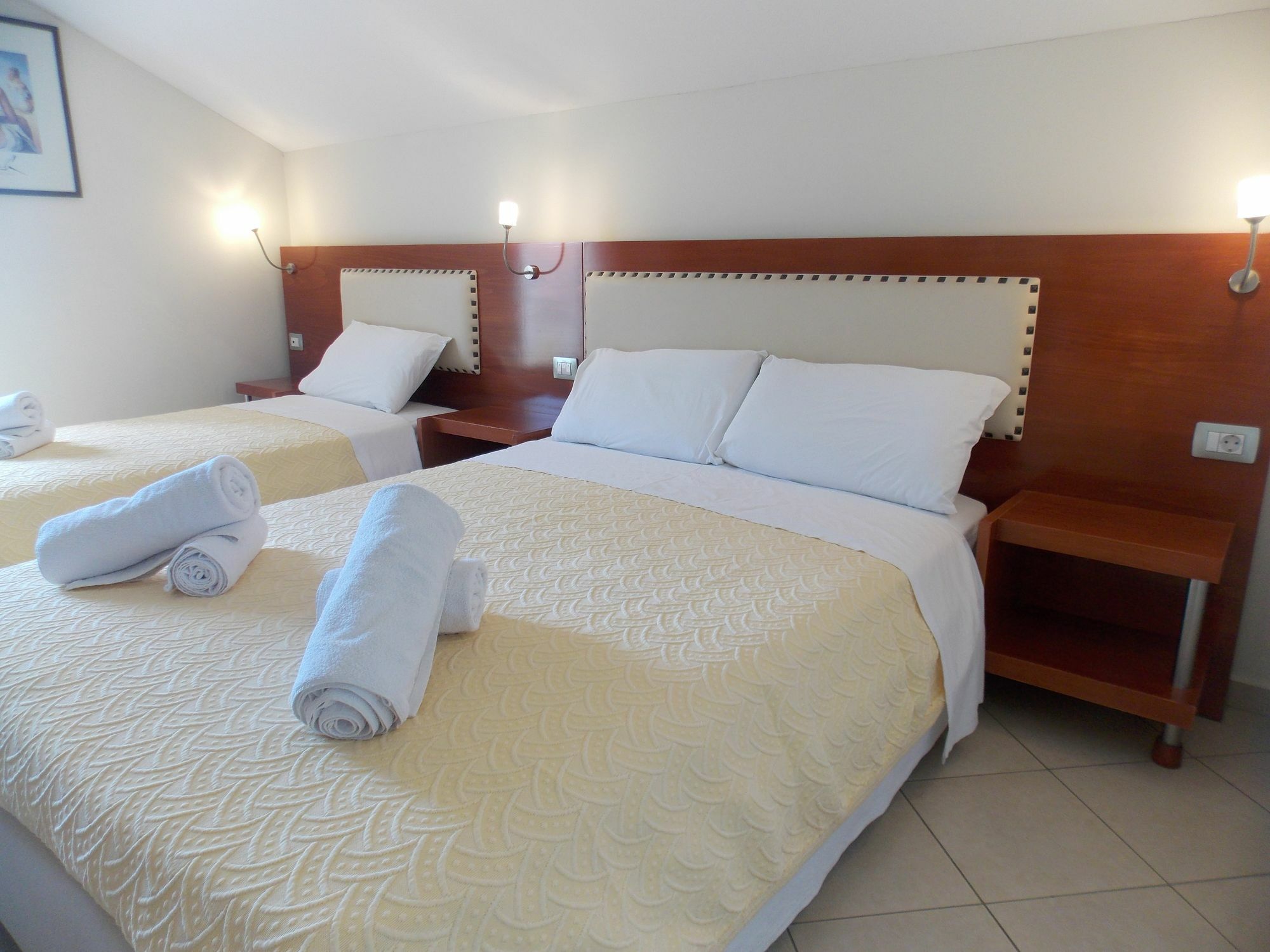 Hotel Veli Saranda Extérieur photo