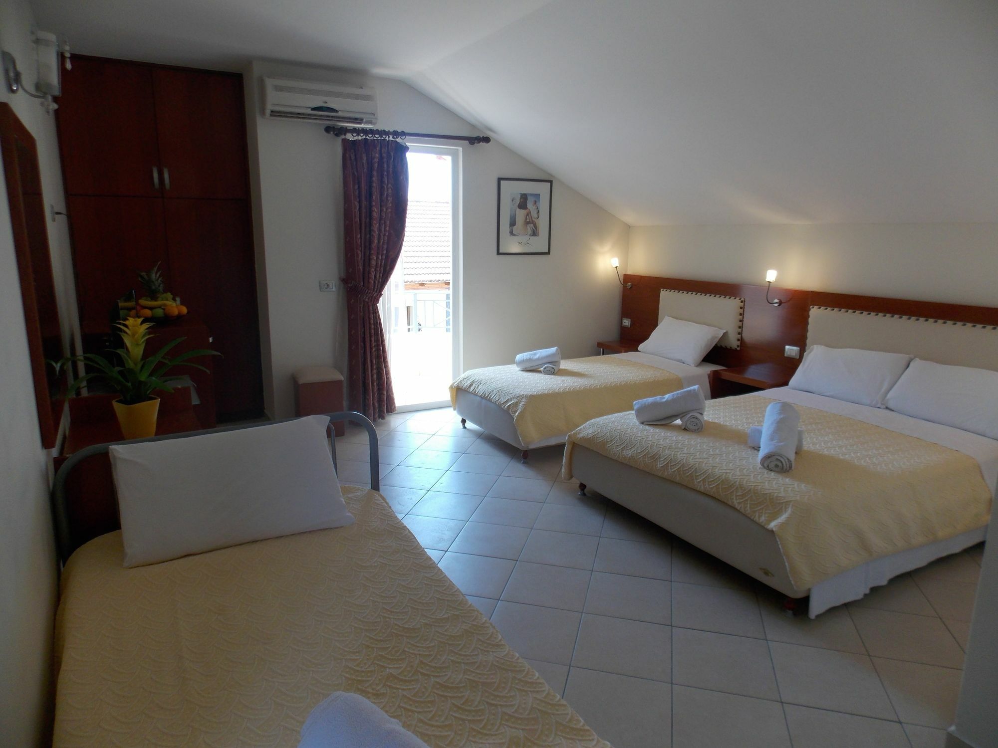 Hotel Veli Saranda Extérieur photo